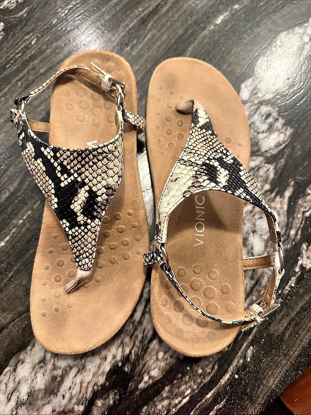 Vionic Amber Snake Print Slingback Thong Sandal Brown & Black